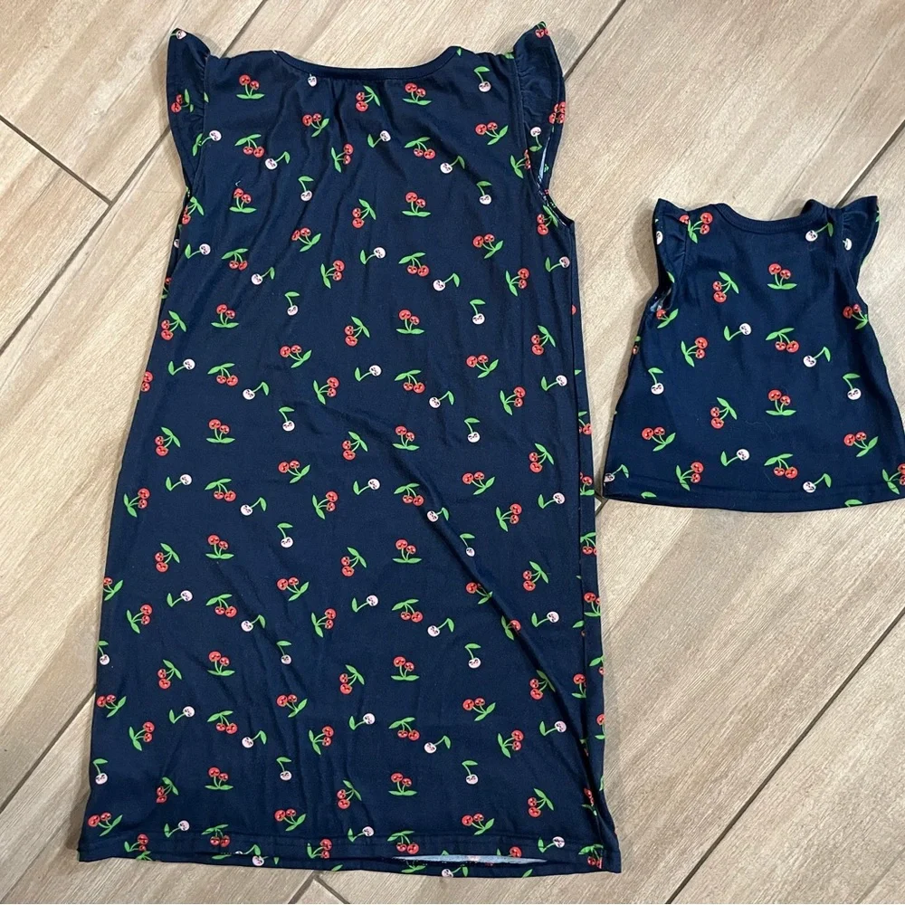 Carters girls pajama and matching doll pj set - 6-7 small - Picture 1 of 3